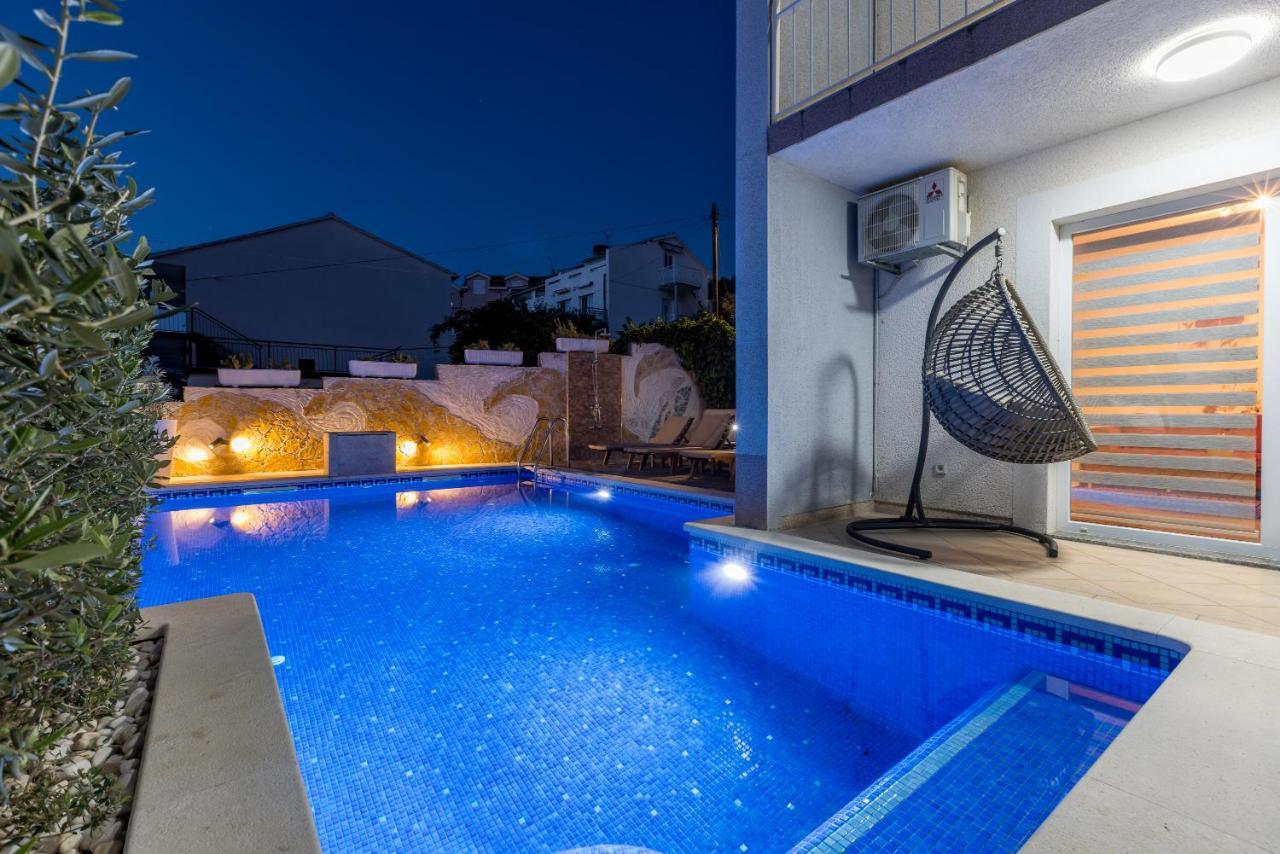 Villa Costa Blu With Pool By The Sea Trogir Exterior foto
