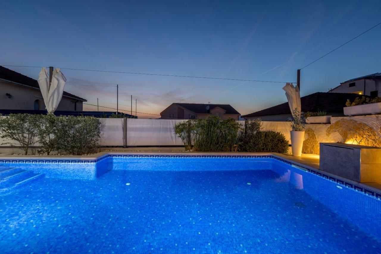 Villa Costa Blu With Pool By The Sea Trogir Exterior foto