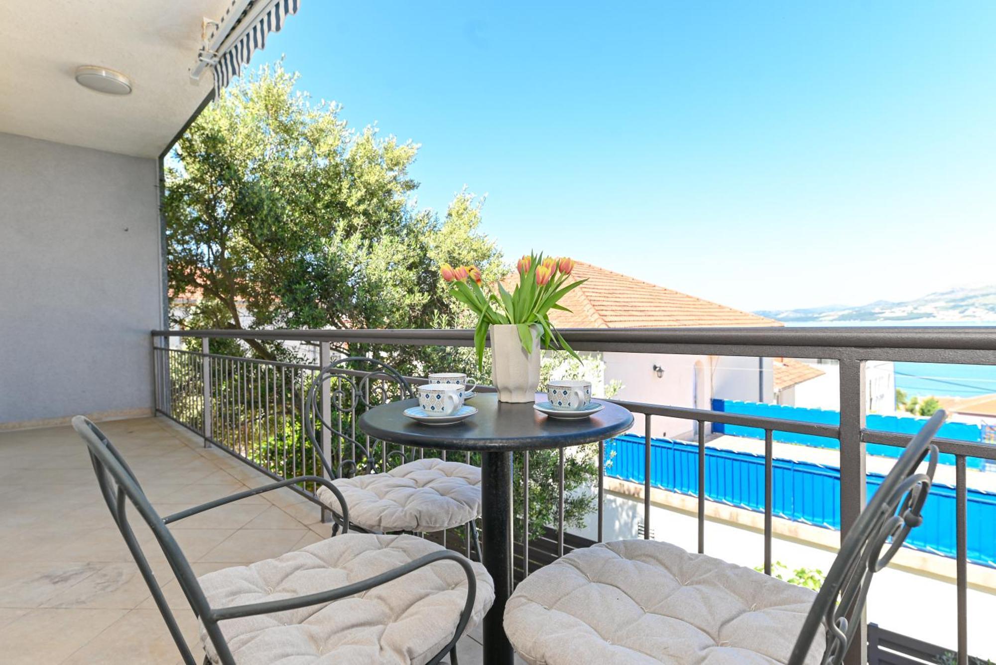Villa Costa Blu With Pool By The Sea Trogir Exterior foto